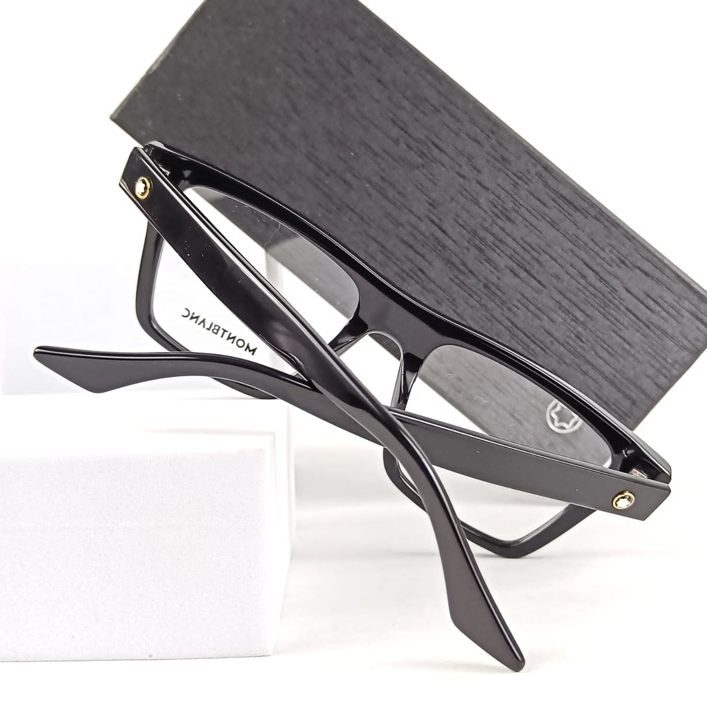MB EYEWEAR
