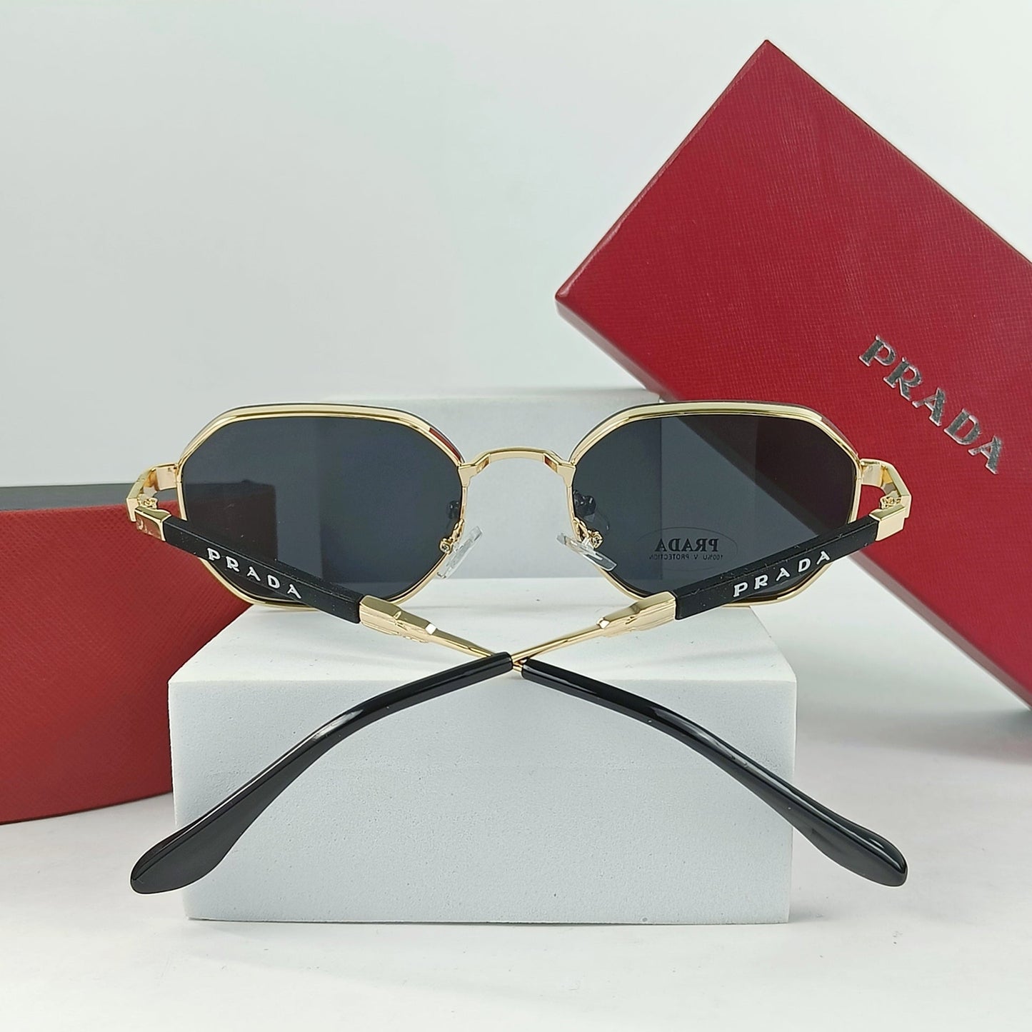 PRADA SUNGLASS