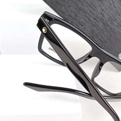 MB EYEWEAR